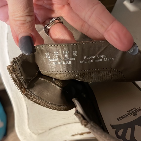 Open toe bootie - Picture 2 of 5